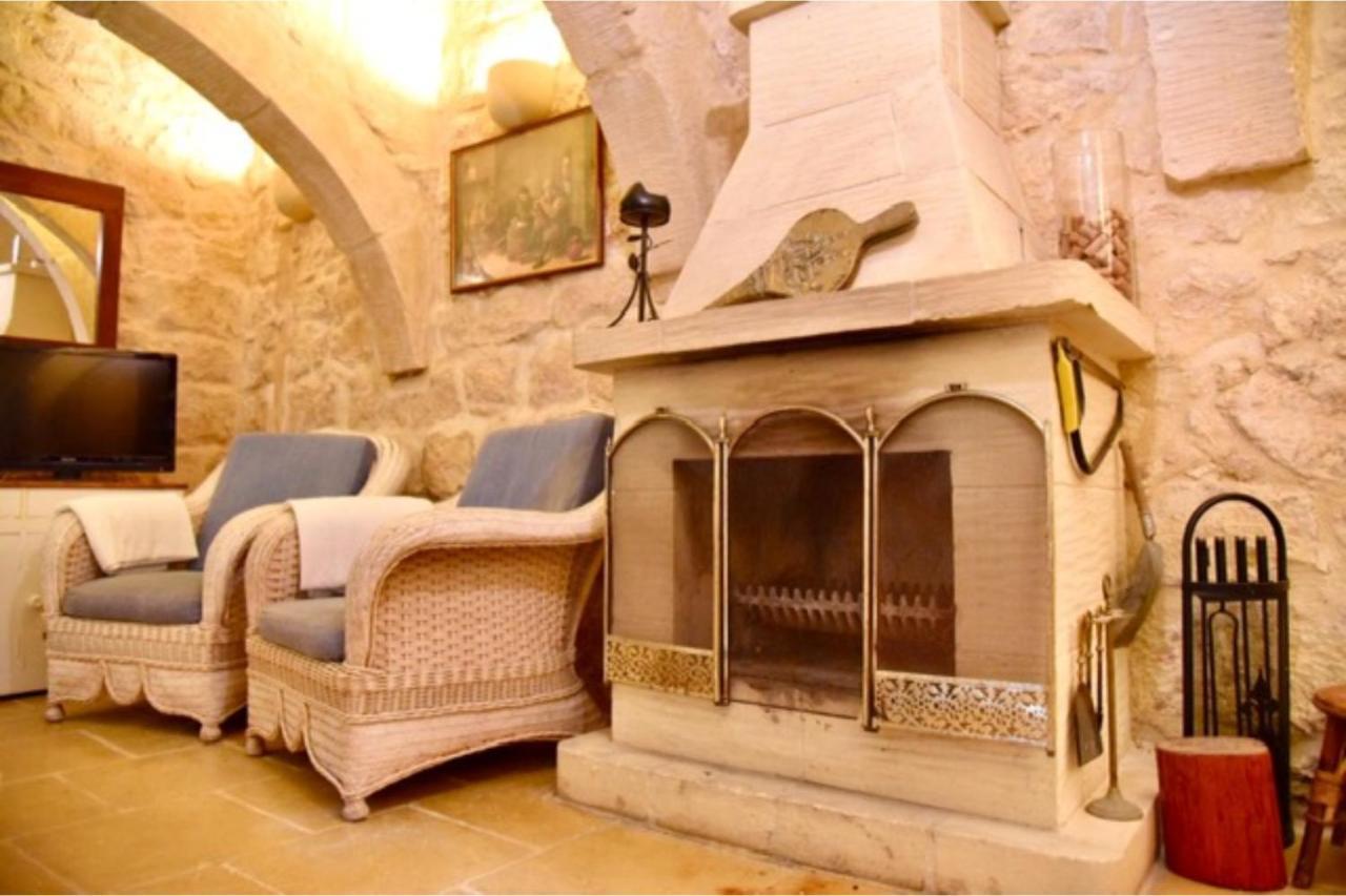 Ta'Martin Farmhouse Xewkija Gozo Bagian luar foto