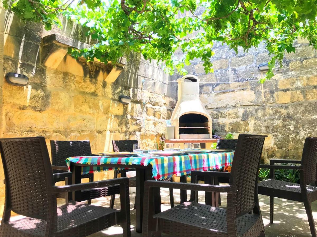 Ta'Martin Farmhouse Xewkija Gozo Bagian luar foto